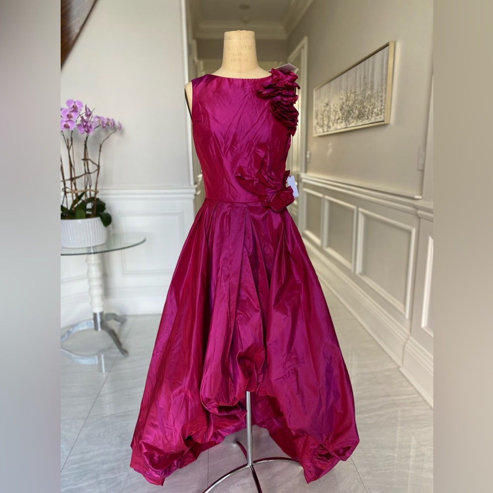 RICKIE FREEMAN FOR TERI JON
High-Low Taffeta Gown w/ Flower Appliqué NWT